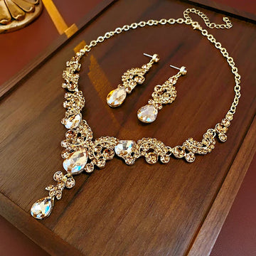 French Light Luxury Rhinestone Hollow Water Drop Necklace for Women Exquisite Elegant Collarbone Chains Temperament Jewelry Sets