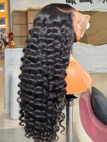 200 Density 30 Inch Curly Wigs 13x6 Hd Lace Front Loose Waves Wig Human Hair Brazilian Loose Deep Wave Wig Curly Human Hair Wig