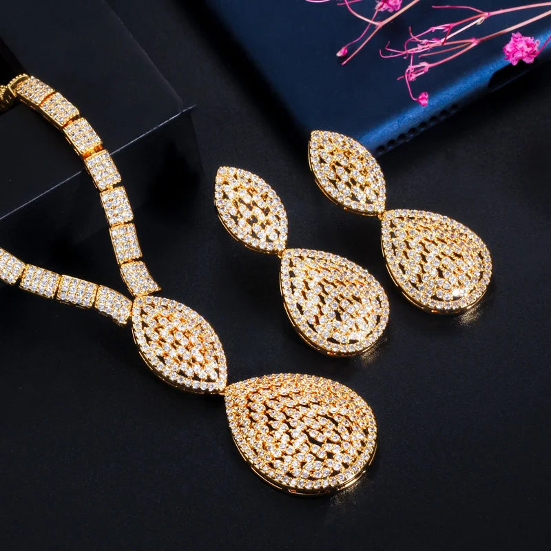 Luxury Big Water Drop Women Party Earrings and Necklace African Dubai Gold Plated Wedding Costume 4pcs Sets Jewelry Accessories