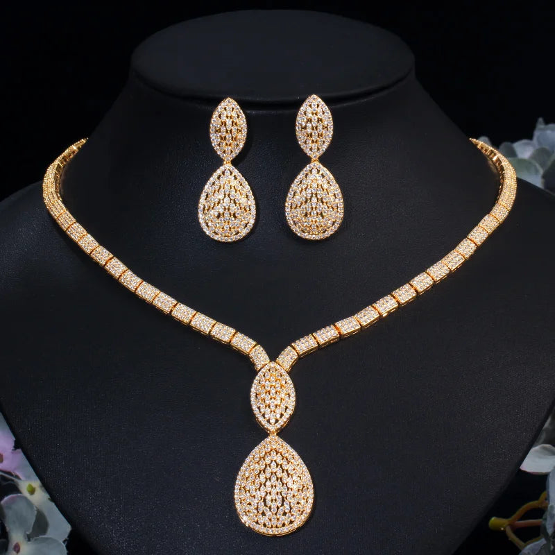Luxury Big Water Drop Women Party Earrings and Necklace African Dubai Gold Plated Wedding Costume 4pcs Sets Jewelry Accessories