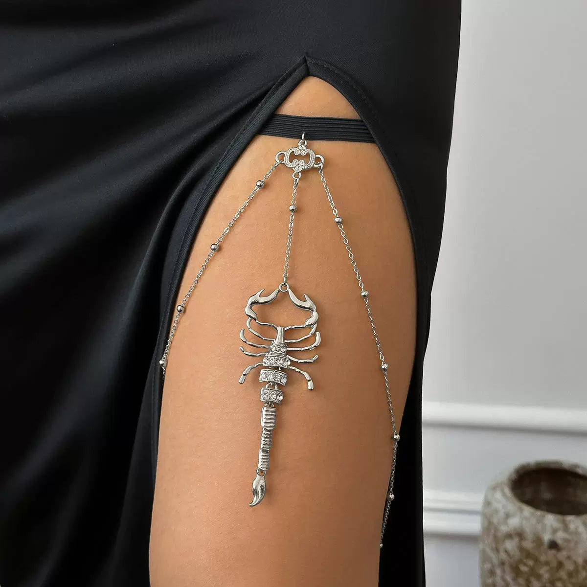 Fashion Waist Chain Ornament Punk Diamond-Embedded Geometric Tassel Animal Bracelet Stylish Scorpion Three-Dimensional Opening Bracelet Women