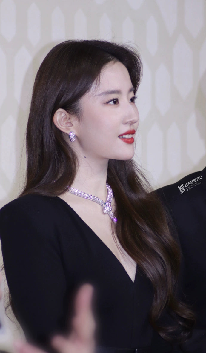 Fashion Retro Necklace Zircon Snake-Shaped Exaggerated Personality Necklace Year-end Look Accessories