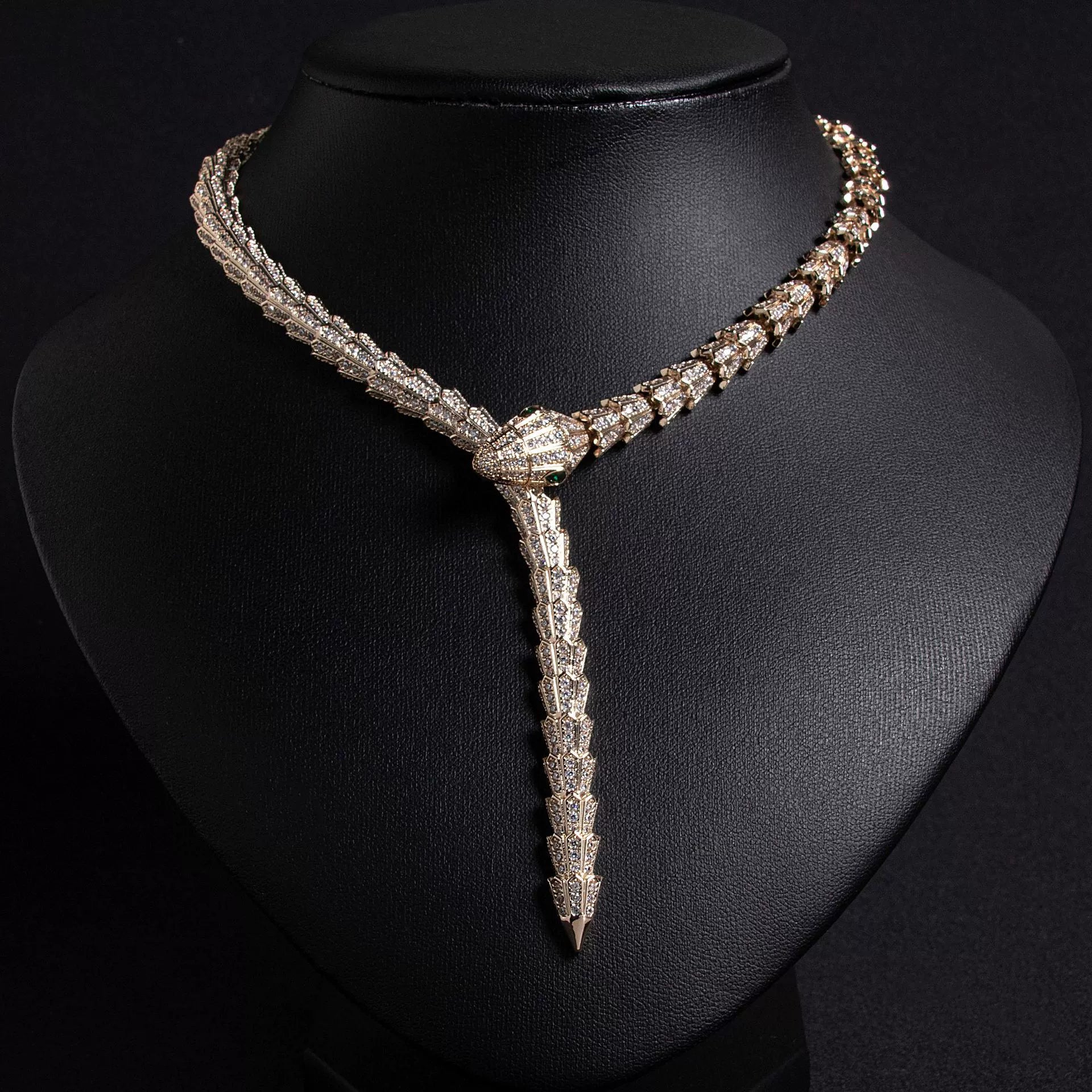 Fashion Retro Necklace Zircon Snake-Shaped Exaggerated Personality Necklace Year-end Look Accessories