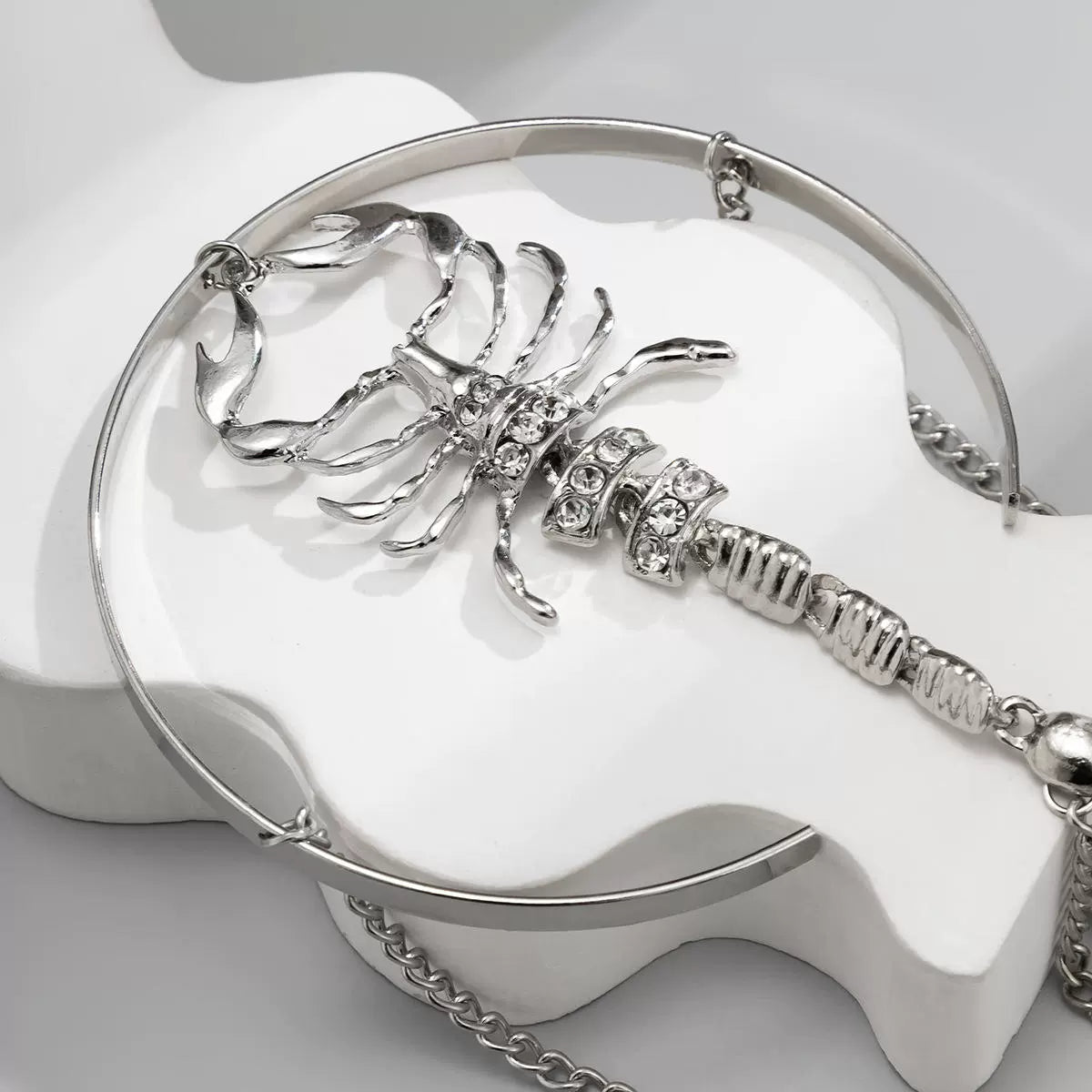 Fashion Waist Chain Ornament Punk Diamond-Embedded Geometric Tassel Animal Bracelet Stylish Scorpion Three-Dimensional Opening Bracelet Women