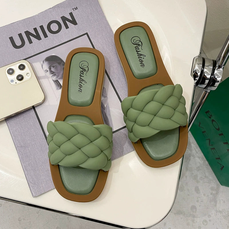 Summer New Arrival Home Sandals Non Slip Platform Slippers Female Flat Flip-Flops Beach Outdoor Sandals Female Fashion