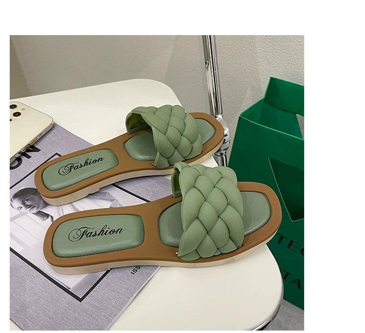 Summer New Arrival Home Sandals Non Slip Platform Slippers Female Flat Flip-Flops Beach Outdoor Sandals Female Fashion