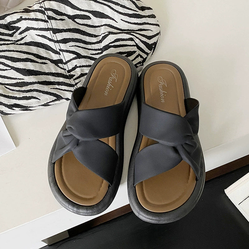 Summer New Arrival Home Sandals Non Slip Platform Slippers Female Flat Flip-Flops Beach Outdoor Sandals Female Fashion