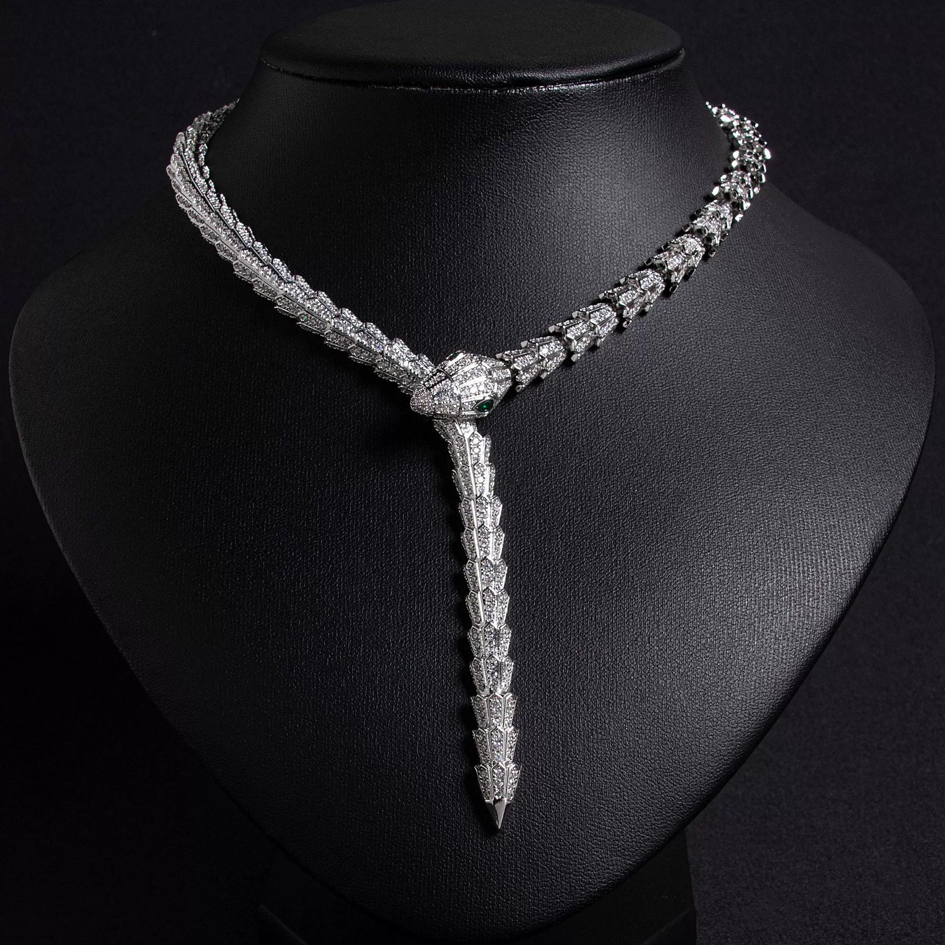 Fashion Retro Necklace Zircon Snake-Shaped Exaggerated Personality Necklace Year-end Look Accessories