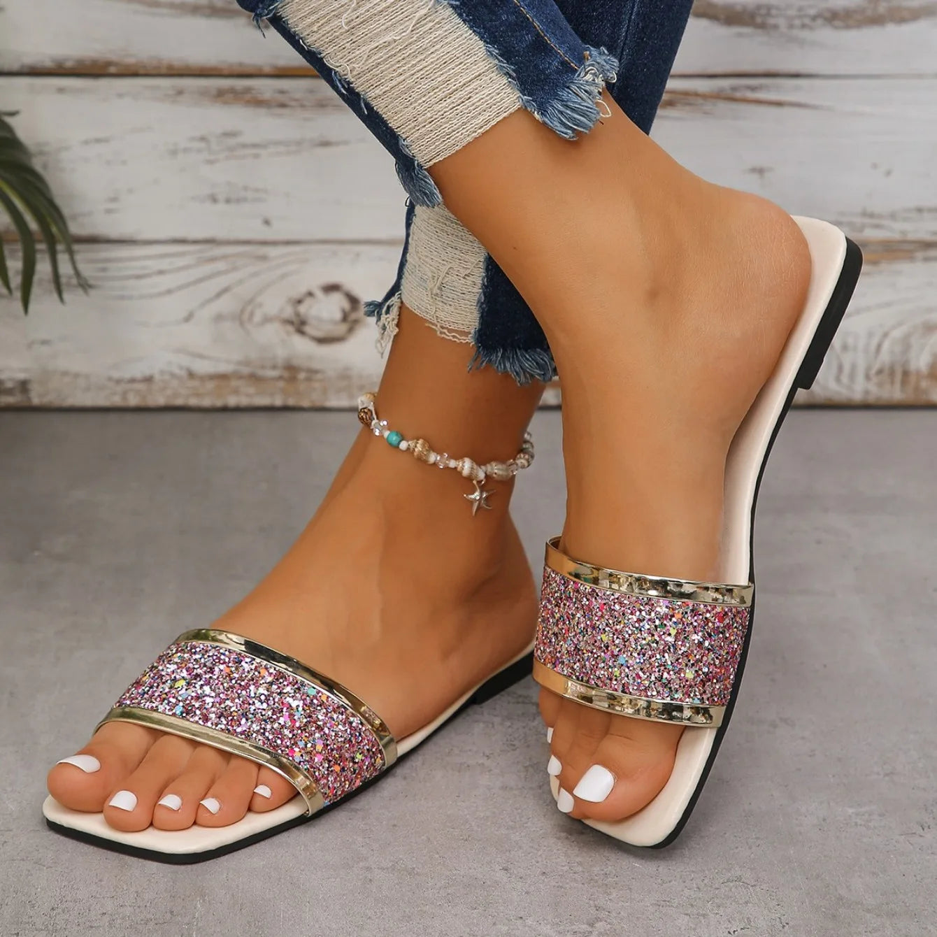 2024 New Designer Casual Flat Fashion Shoes Women Elegant Slip on Walking Slippers Lightweight Comfortable Shoes Slides Women