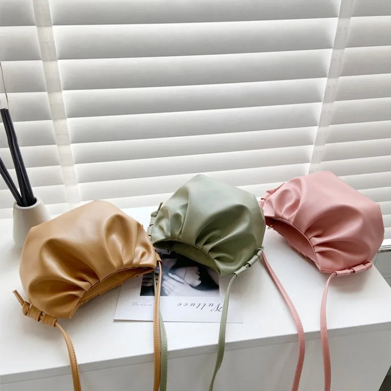 Women’s Pleated Cloud Shoulder Bag – Mini Solid Color Crossbody Handbag with Zipper