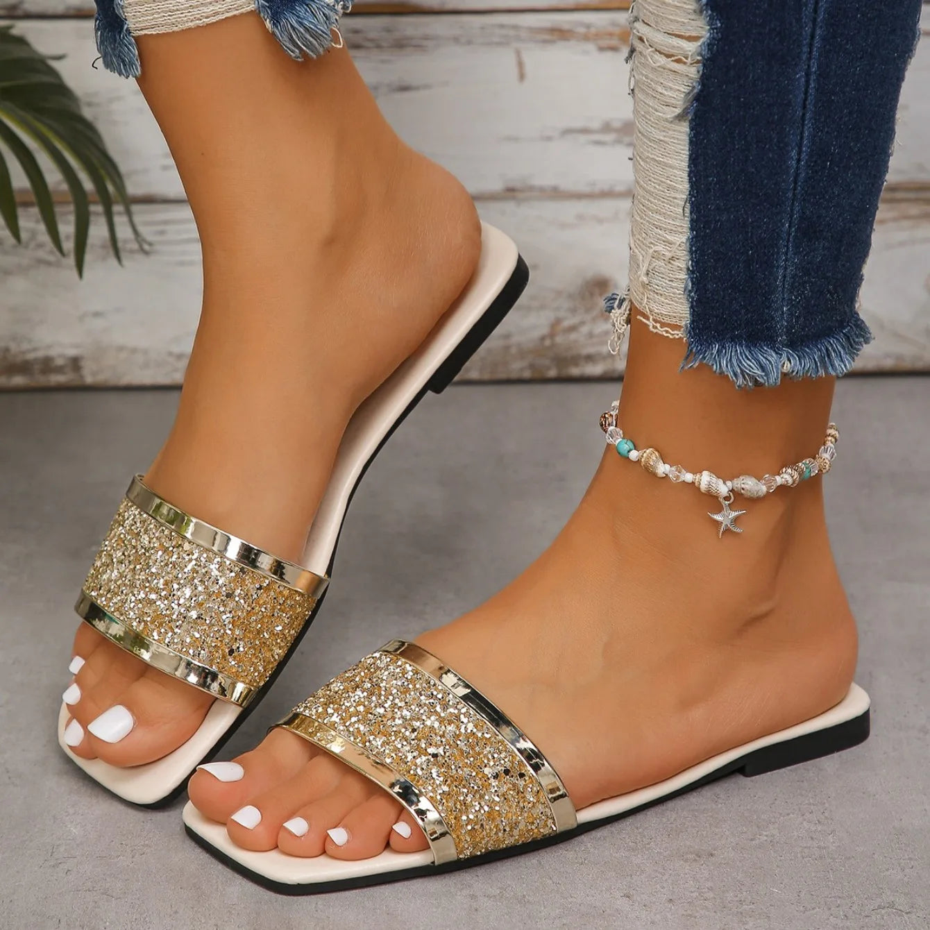 2024 New Designer Casual Flat Fashion Shoes Women Elegant Slip on Walking Slippers Lightweight Comfortable Shoes Slides Women
