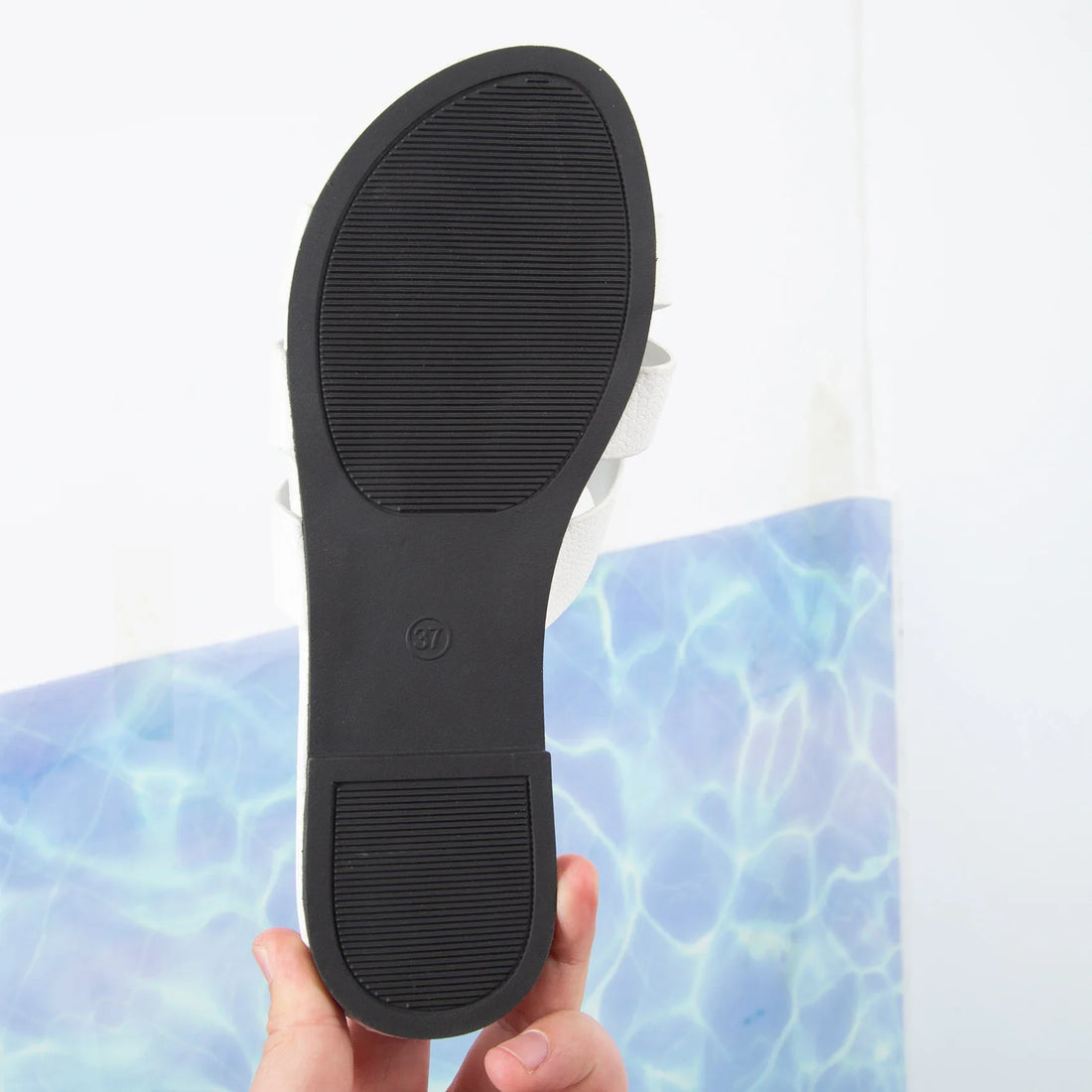 White flat slippers for women, open heel sandals, beach shoes, casual women's shoes, suitable for indoor and outdoor swimming wear