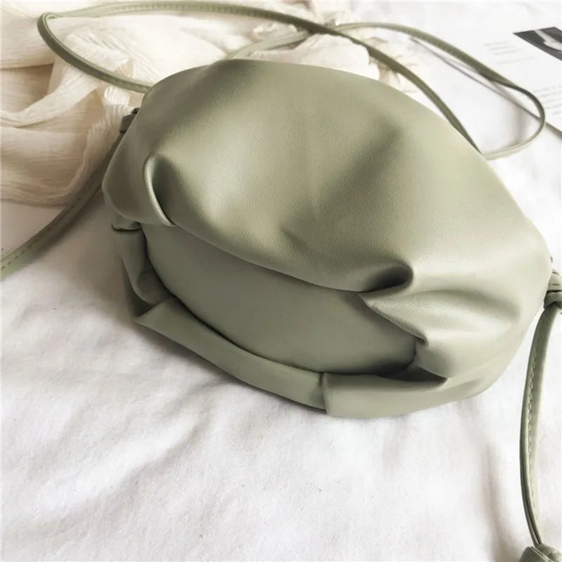 Women’s Pleated Cloud Shoulder Bag – Mini Solid Color Crossbody Handbag with Zipper