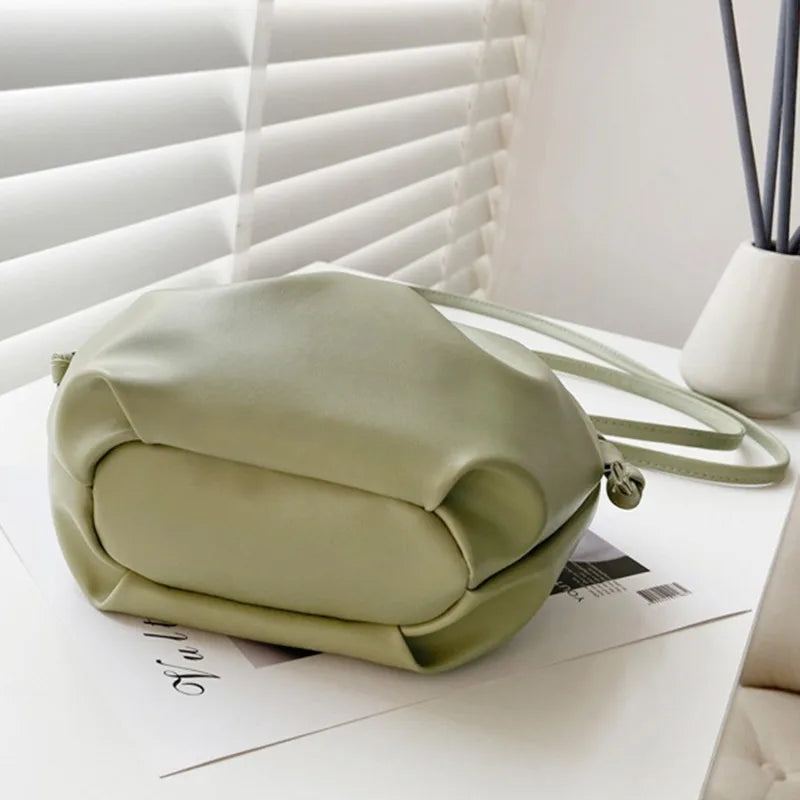 Women’s Pleated Cloud Shoulder Bag – Mini Solid Color Crossbody Handbag with Zipper