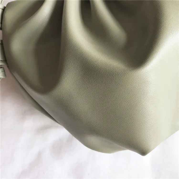 Women’s Pleated Cloud Shoulder Bag – Mini Solid Color Crossbody Handbag with Zipper