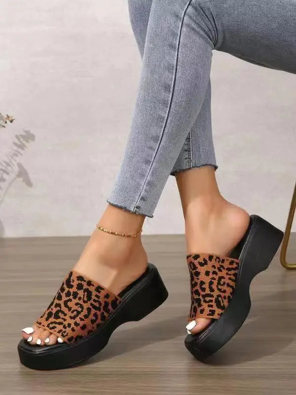 Women’s Wedge Platform Flip-Flops – Leopard Print PU Slides with Low Heel