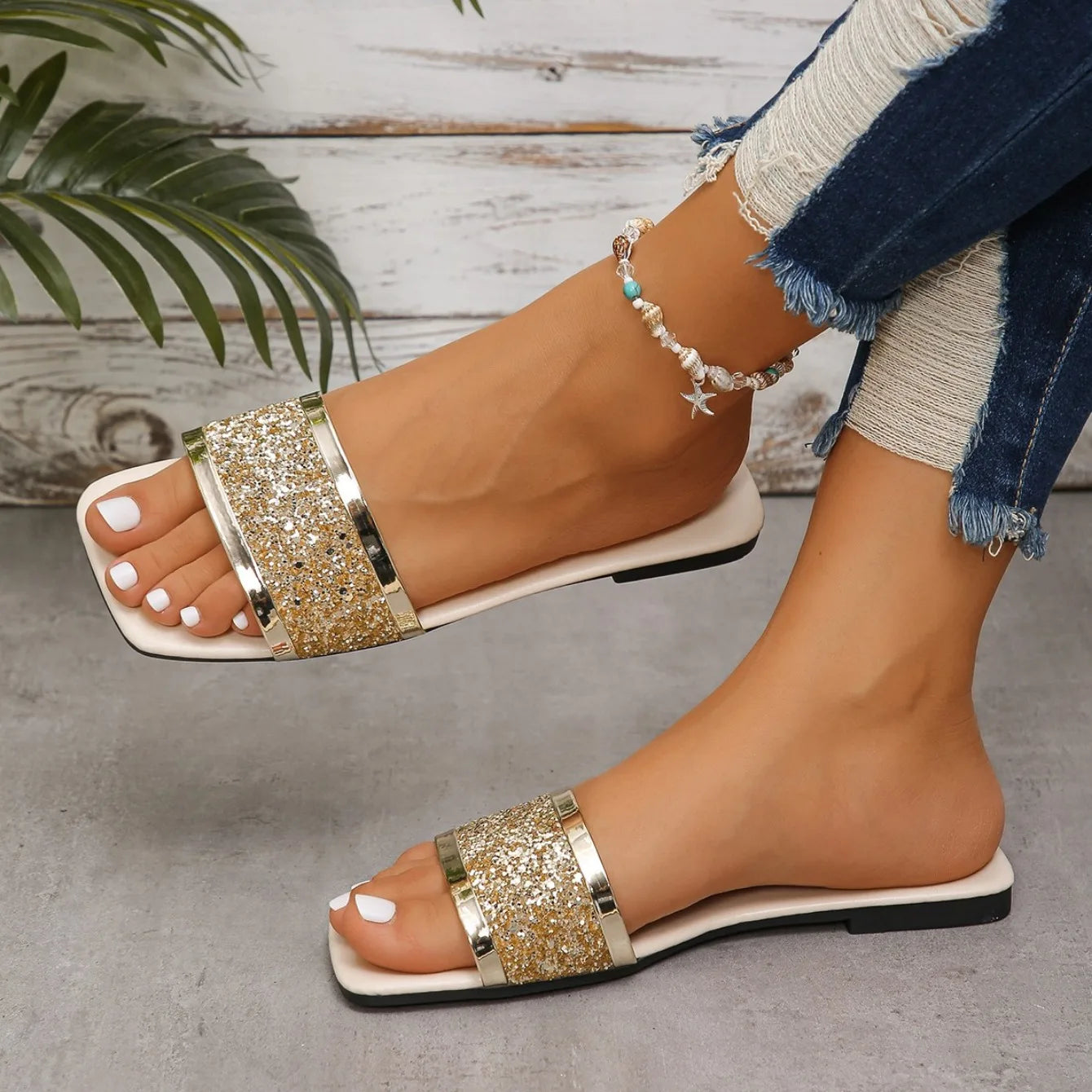 2024 New Designer Casual Flat Fashion Shoes Women Elegant Slip on Walking Slippers Lightweight Comfortable Shoes Slides Women