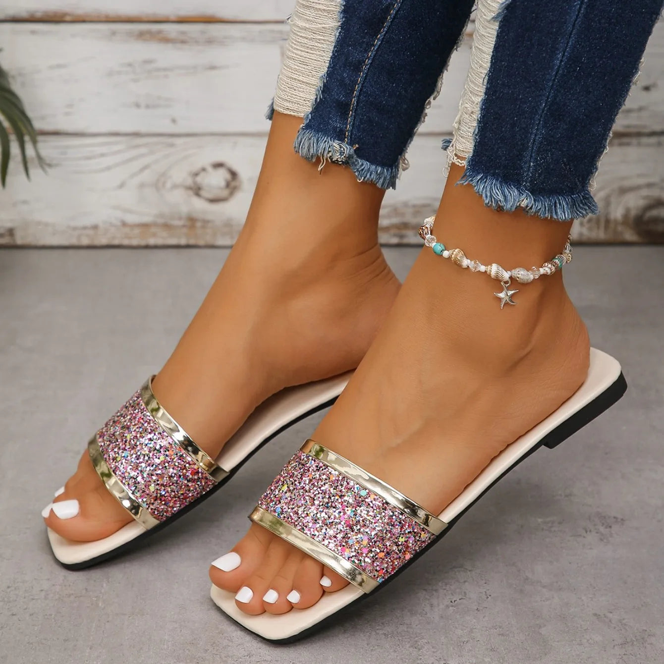 2024 New Designer Casual Flat Fashion Shoes Women Elegant Slip on Walking Slippers Lightweight Comfortable Shoes Slides Women