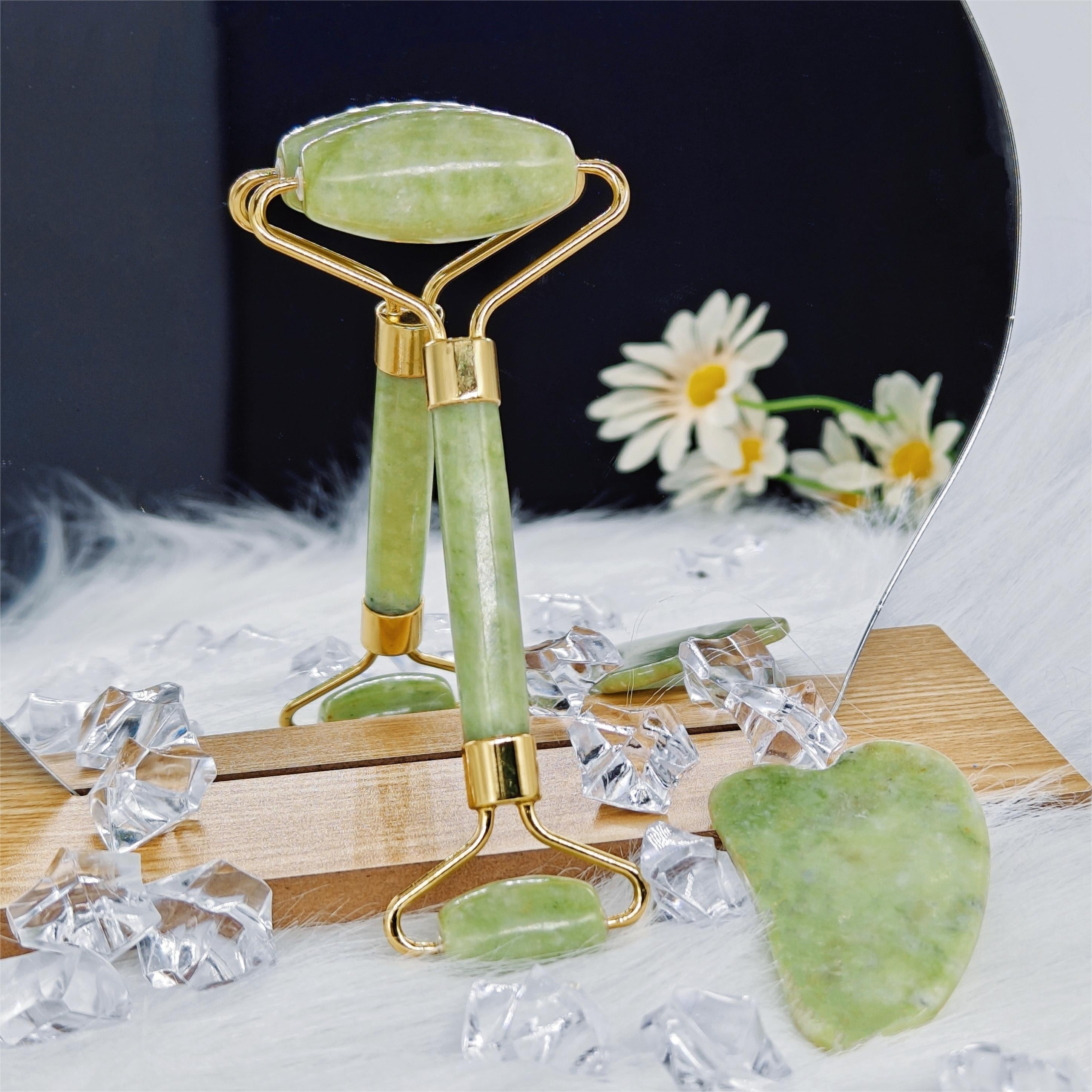 2pcs of Gua Sha Boards for Facial Massage, Specialized Tools for Beauty Salons to Slim The Face And Neck, Without Battery