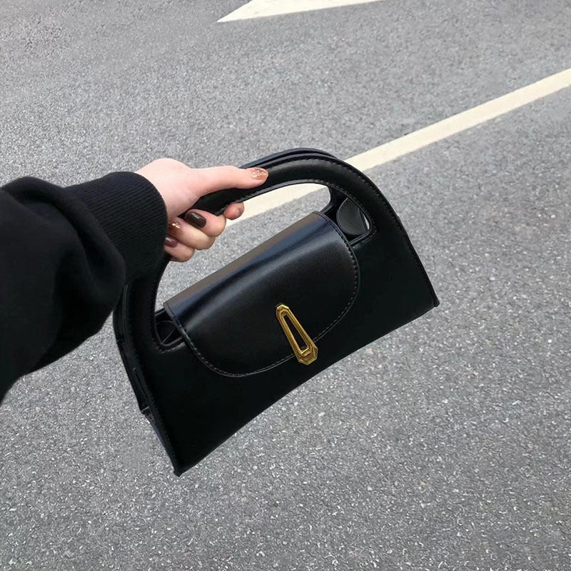 Vintage Black Handbag with Golden Clasp & Chain Strap